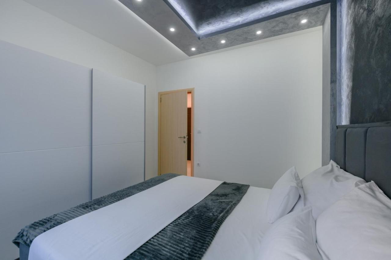 Complex Villa White พูลา ภายนอก รูปภาพ