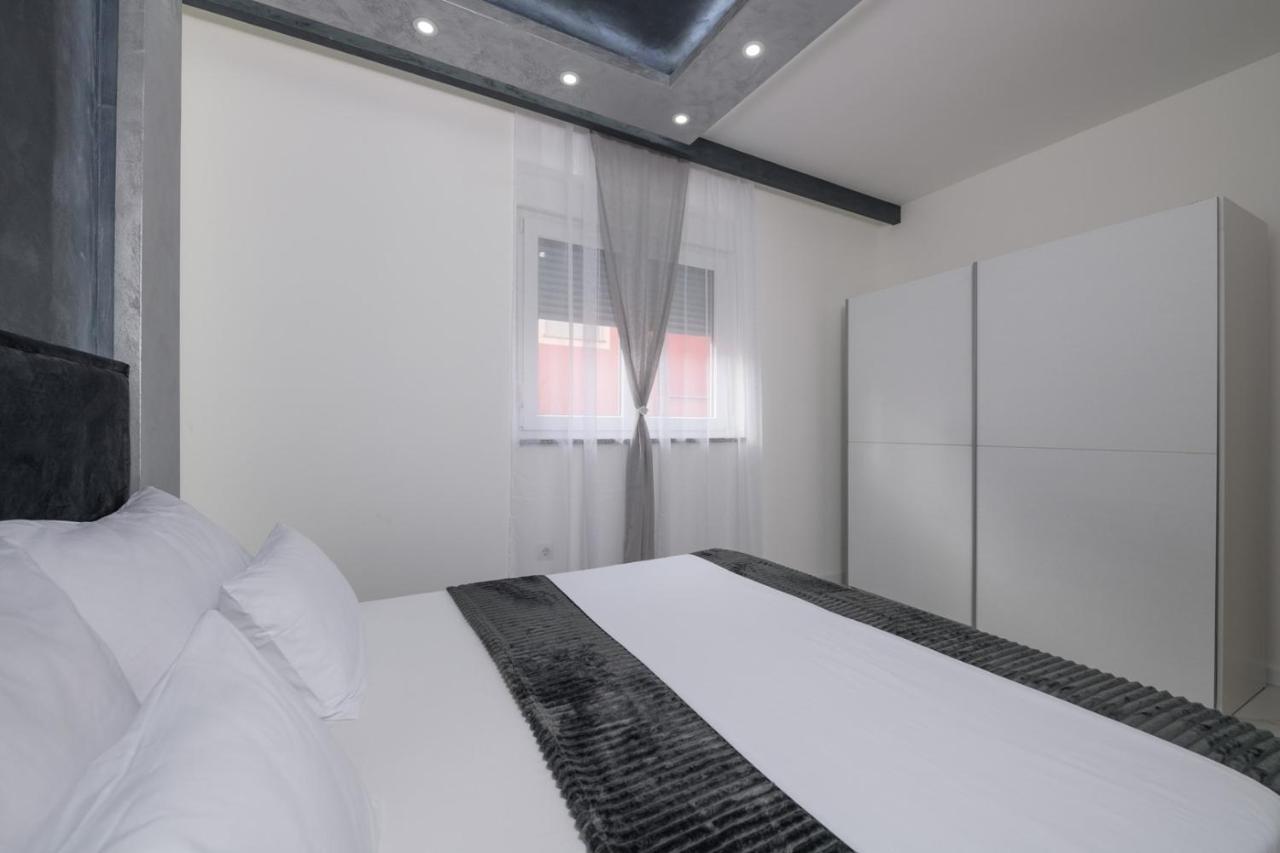 Complex Villa White พูลา ภายนอก รูปภาพ
